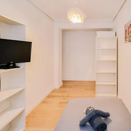 Exclusive Guest Experience In Cozy & Modern - No Other Guests * Valencia